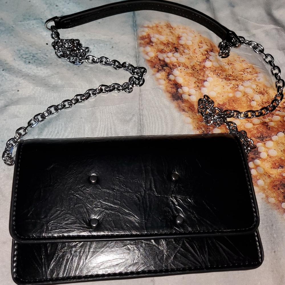 Elegant Black Chain Strap Women's Bag